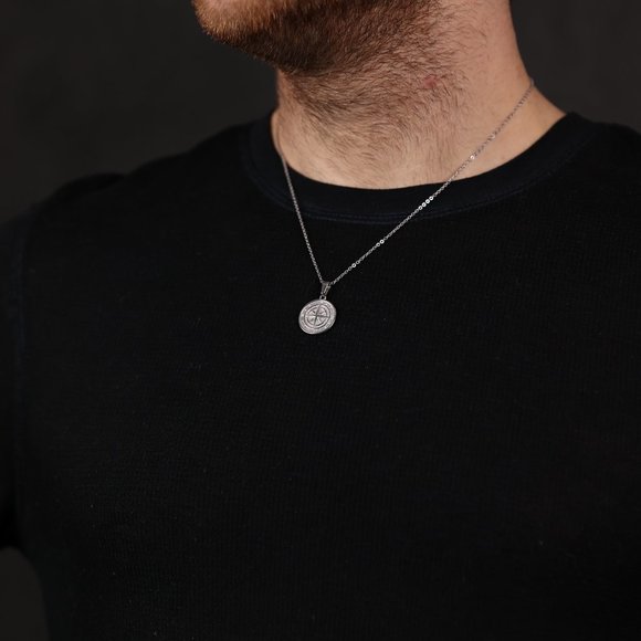 18k Gold Compass North Star Pendant Chain Mens Compass Necklace - Picture 5 of 16